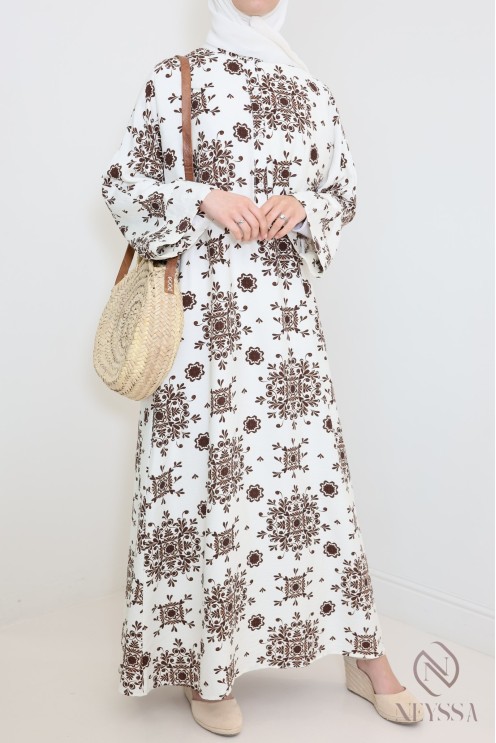 Abaya longue idéal pour hijabi, tissu effet lin léger, tendance hijabi