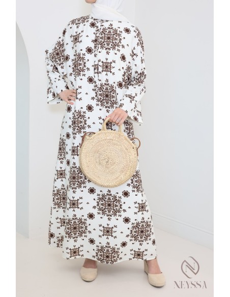 Abaya longue idéal pour hijabi, tissu effet lin léger, tendance hijabi