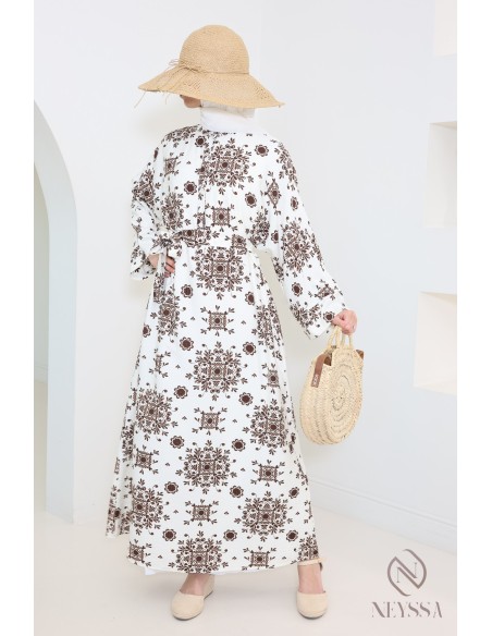 Abaya longue idéal pour hijabi, tissu effet lin léger, tendance hijabi