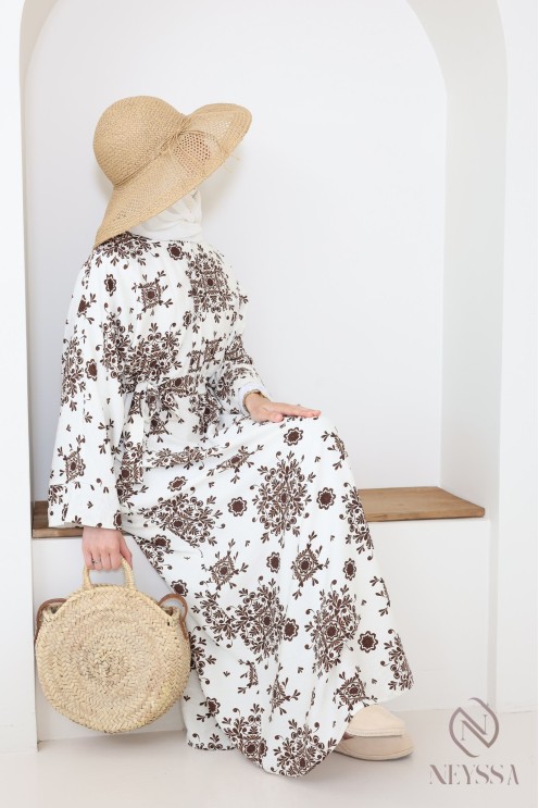 Abaya longue idéal pour hijabi, tissu effet lin léger, tendance hijabi