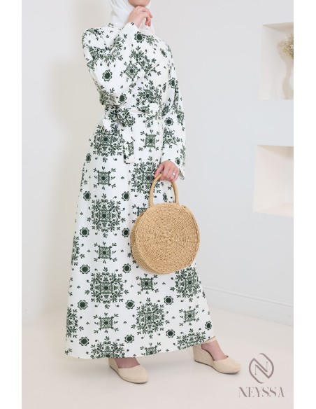 Lockere khakifarbene Abaya in Leinenoptik für die Sommersaison.