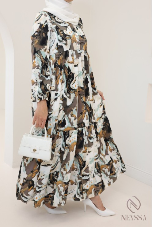 Longue robe satinée à imprimés tendances, tissu fluide léger