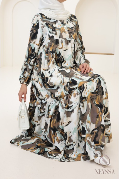 Langes Satin-Kleid mit trendigen Drucken, leicht fließender Stoff.