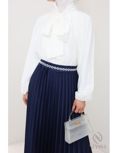 jupe longue plissée satin évasée, style modeste outfit hijabi