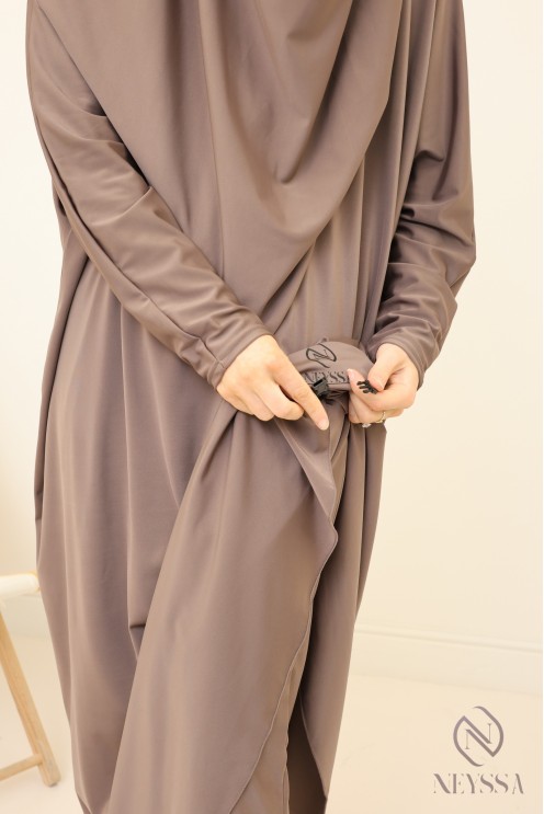 Bademantel-Jilbeb verschleierte Damen, lange Tunika und Bade-Khimar