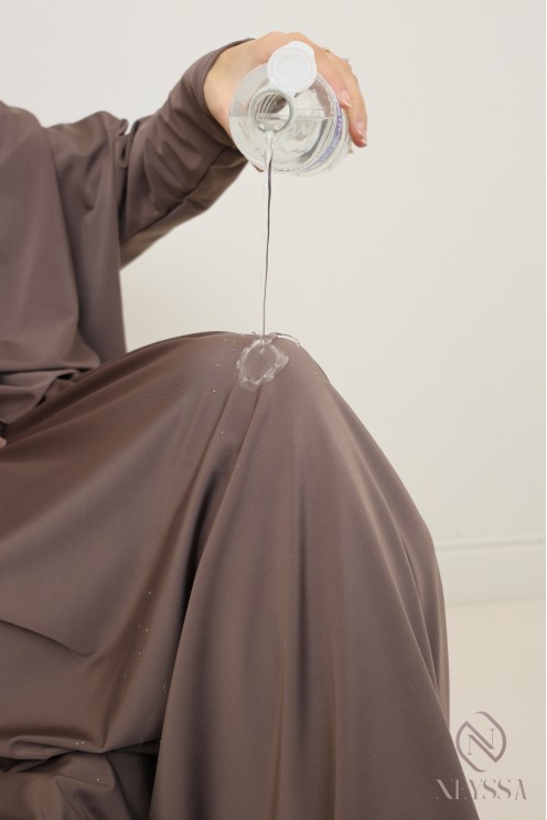 Bademantel-Jilbeb verschleierte Damen, lange Tunika und Bade-Khimar