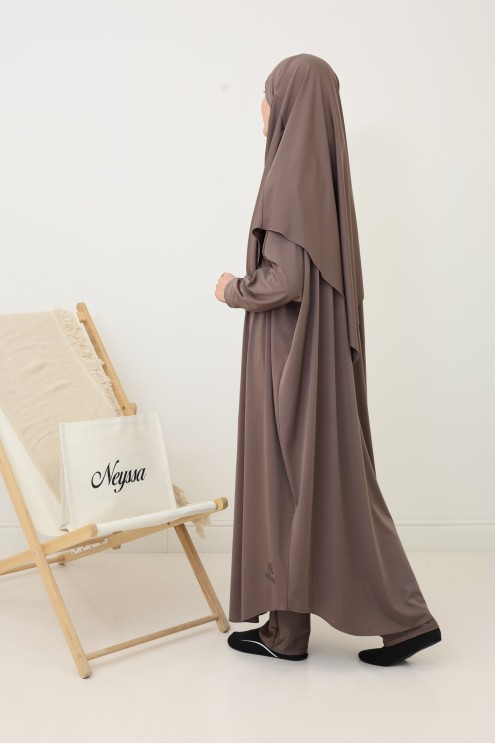 Women’s veiled bath jilbeb, long tunic, palazzo and bath khimar