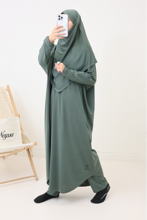 Wasserabweisender khakifarbener Badejilbab, Khimar, Tunika und Hose.