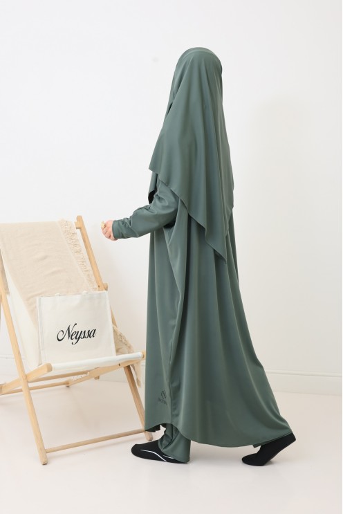 Wasserabweisender khakifarbener Badejilbab, Khimar, Tunika und Hose.