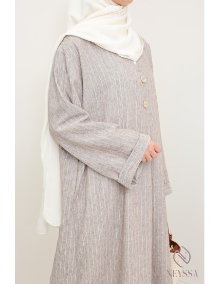 Loose-fitting women's long dress with stripes and cuffed sleeves