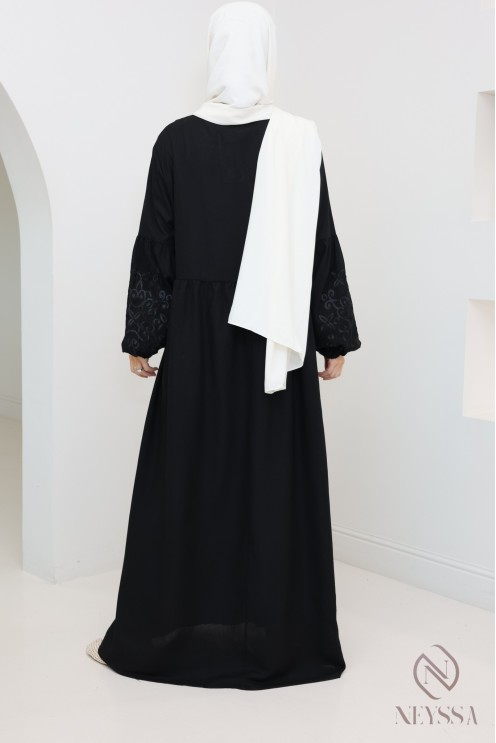 Robe en coton à broderies anglaises en blanc – Paade Mode