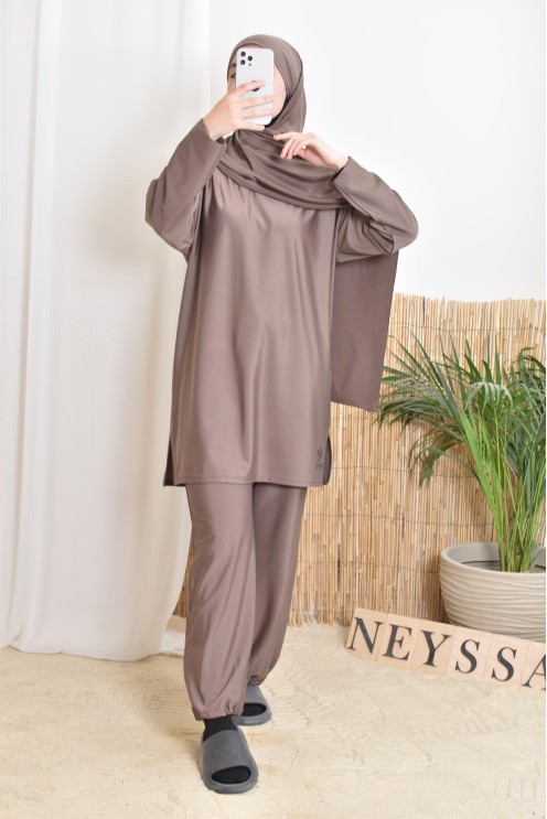 Lange Badeburkini mit Hijab, bequem und schnell trocknend, by Neyssa
