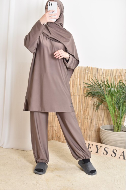 Long burkini de bain avec hijab, confortable et sèche vite, by Neyssa