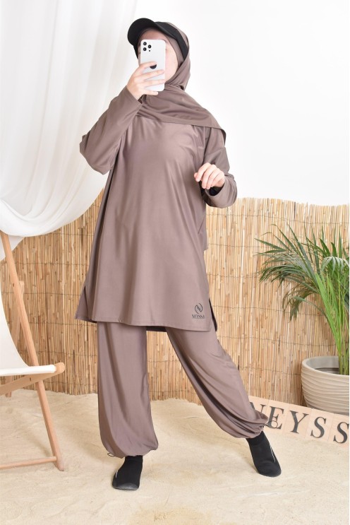 Long bath burkini with hijab, comfortable and dries fast, by Neyssa