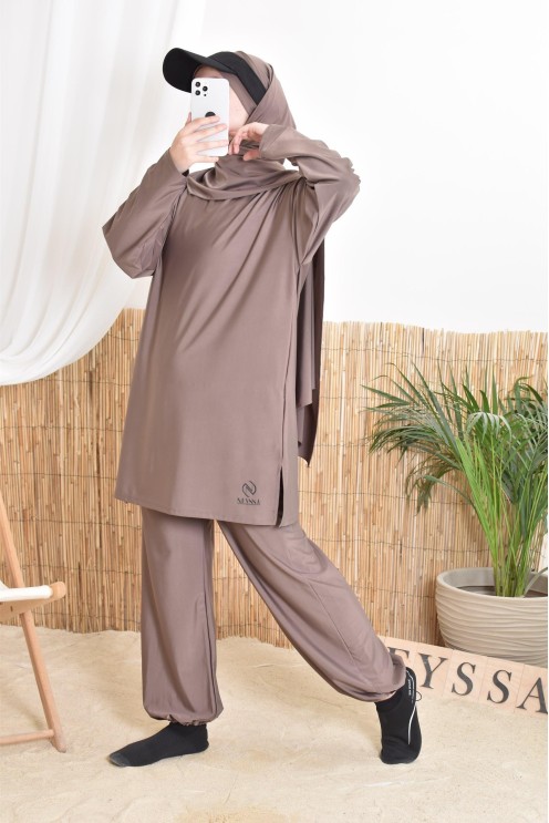 Lange Badeburkini mit Hijab, bequem und schnell trocknend, by Neyssa