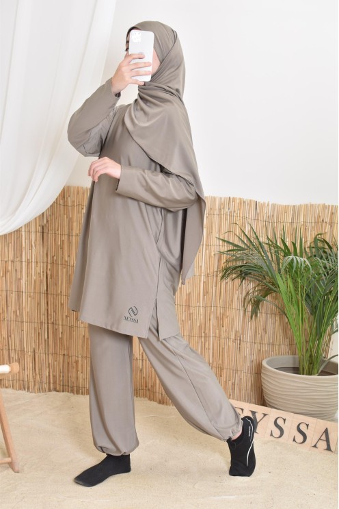 Burkini long taupe 3-teilig, Tunika, Hose und Hijab, Neyssa Oberbekleidung