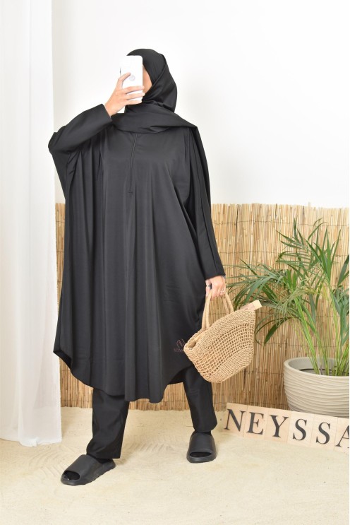 Schwarzer Badeburkini mit extra weitem Schmetterlingsschnitt, schnell trocknend