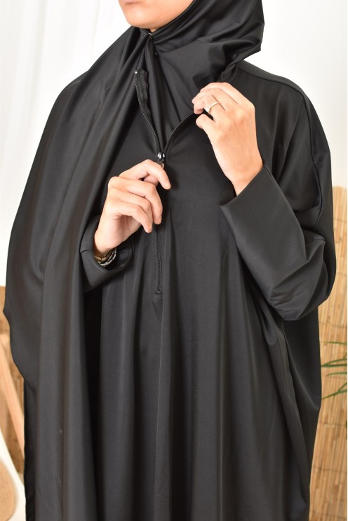 Schwarzer Badeburkini mit extra weitem Schmetterlingsschnitt, schnell trocknend