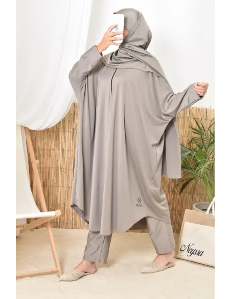 Burkini de bain taupe parfait pour les vacances 2024, confection Neyssa