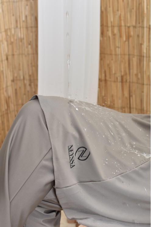 Burkini de bain taupe parfait pour les vacances 2024, confection Neyssa