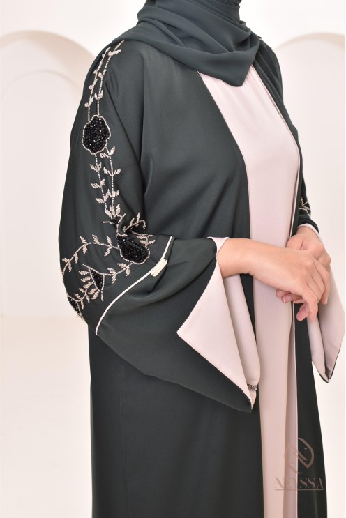Robe kimono Dubaï 4 pièces avec perles aux détails floraux, pour l'Aïd 2024