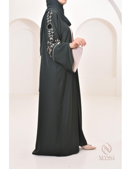 Robe kimono Dubaï 4 pièces avec perles aux détails floraux, pour l'Aïd 2024