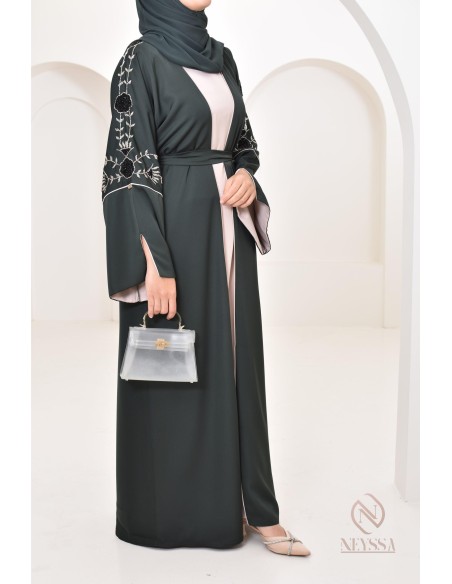 Robe kimono Dubaï 4 pièces avec perles aux détails floraux, pour l'Aïd 2024