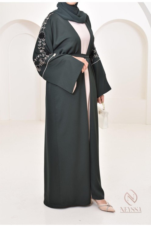 Robe kimono Dubaï 4 pièces avec perles aux détails floraux, pour l'Aïd 2024