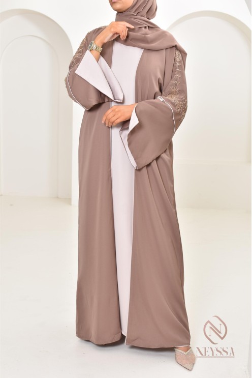 Robe Dubaï kimono Dark Nude ensemble 4 pièces créé par Neyssa pour l'Aïd