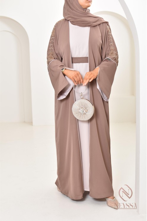 Dubai Kimono Dark Nude Kleid Set 4 Stück von Neyssa für Eid