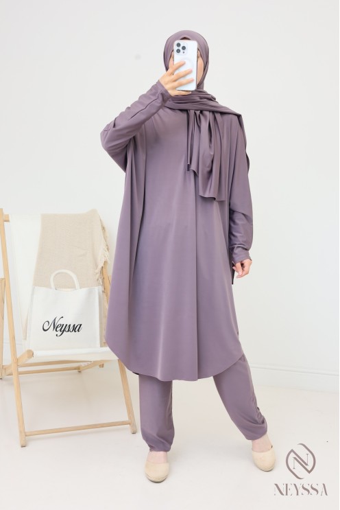 Dezent geschnittener langer Schwimm-Burkini für verschleierte Frauen