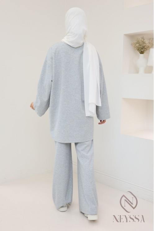 Top + loose cotton pants set, modest hijabi outfit