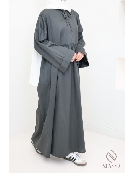 Langes Kleid mit langen Ärmeln, lockerer Schnitt, Baumwolleffekt