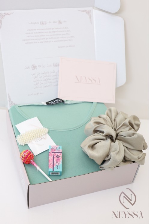Geschenkbox Gebetsbekleidung Abaya für Kinder, ideal zum Verschenken