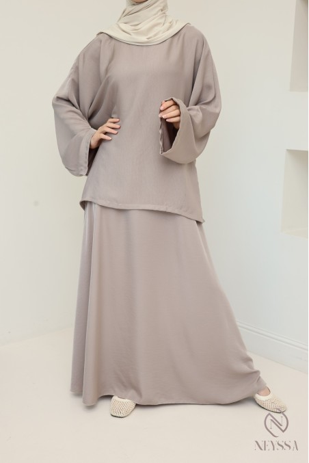 Veiled woman fluid set: long tunic and elastic skirt