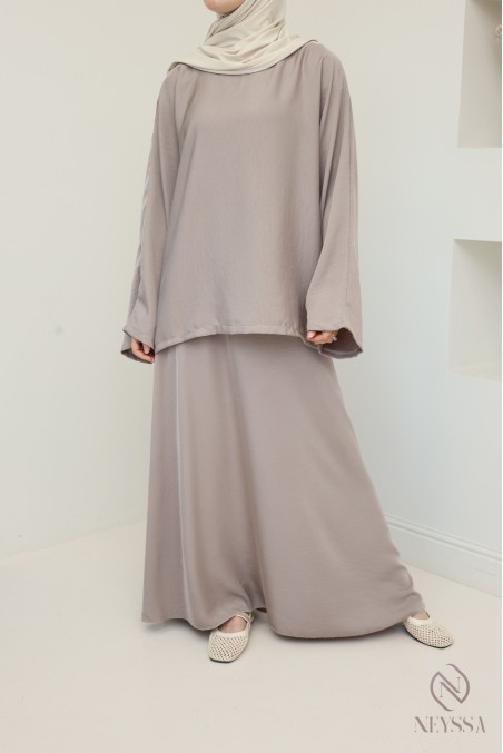 Veiled woman fluid set: long tunic and elastic skirt