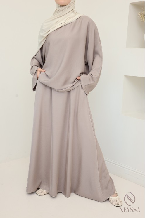 Veiled woman fluid set: long tunic and elastic skirt