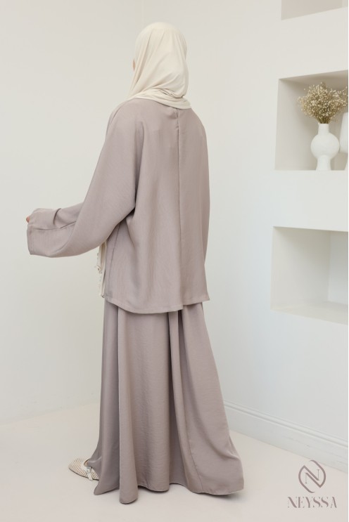 Veiled woman fluid set: long tunic and elastic skirt