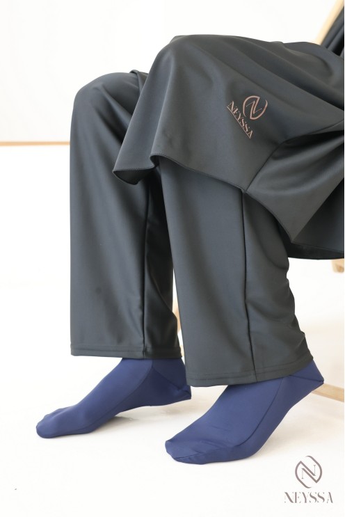 Burkini swim socks for veiled women