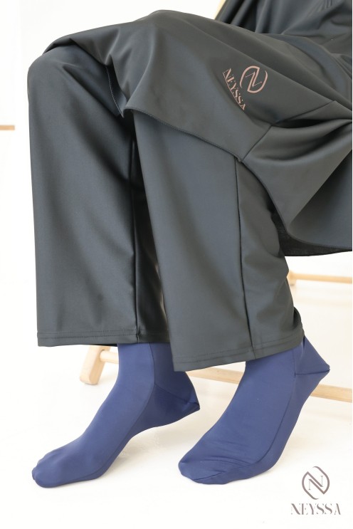 Burkini swim socks for veiled women