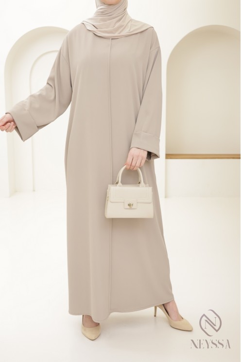 Long-sleeved abaya for modern veiled women