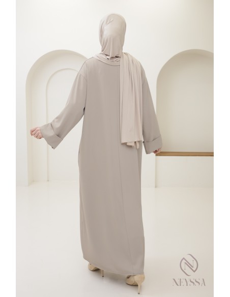 Long-sleeved abaya for modern veiled women