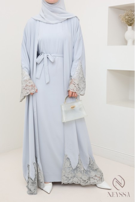Abaya Dubaï kimono gris avec broderie, tissu haute qualité en Nidah