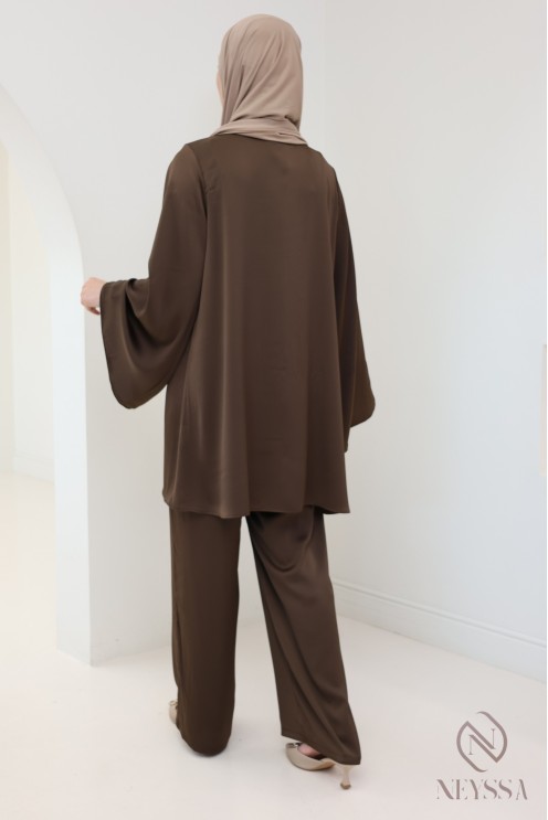 Women's 2-piece kaftan-style outfit with sfifa and palazzo hijabi