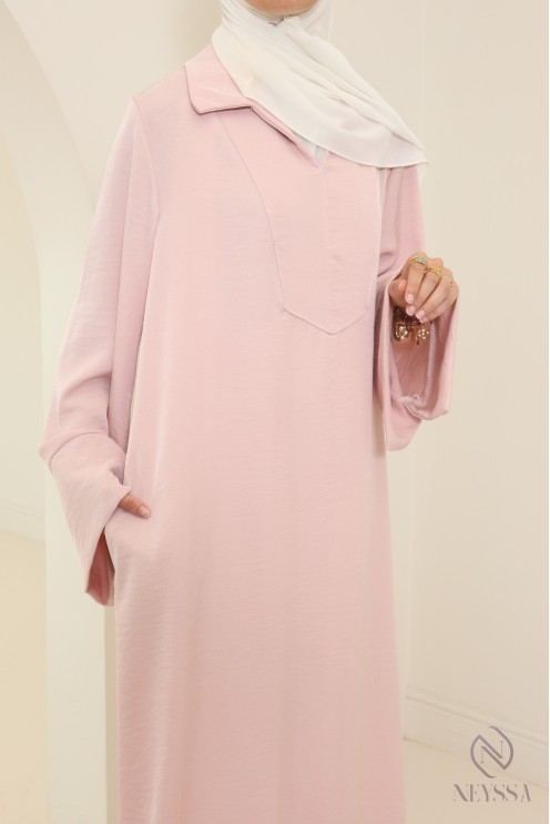 Lange, fließende Abaya für Hijabi-Frauen mit Hemdkragen und Taschen