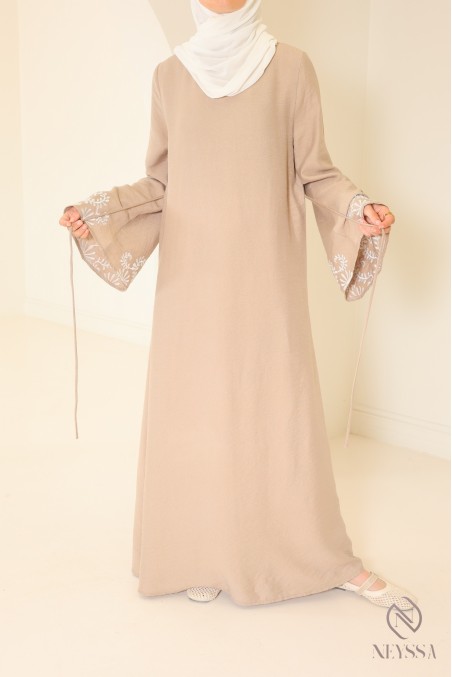 Long embroidered abaya with flared sleeves for hijabi women for summer