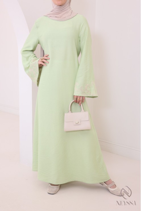 Abaya longue brodée manches évasée femme hijabi pour l'été