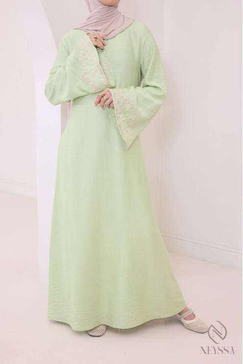 Abaya longue brodée manches évasée femme hijabi pour l'été