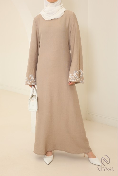 Long embroidered abaya with flared sleeves for hijabi women for summer