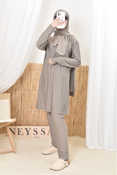 Burkini long taupe pour femmes voilées, 100% mastour et ne colle pas